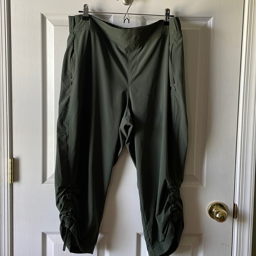 Calia cropped pants